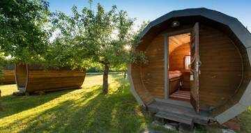 Фото номера Двухместный номер с 2 отдельными кроватями Кемпинги Vetsi Talli Holiday Village г. Kassari 11